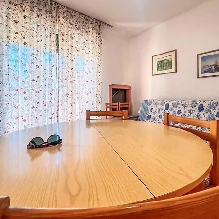 Διαμέρισμα In 24630 *